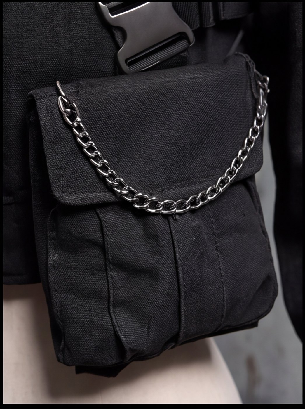 Rig Strap Tactical Crop angle 9