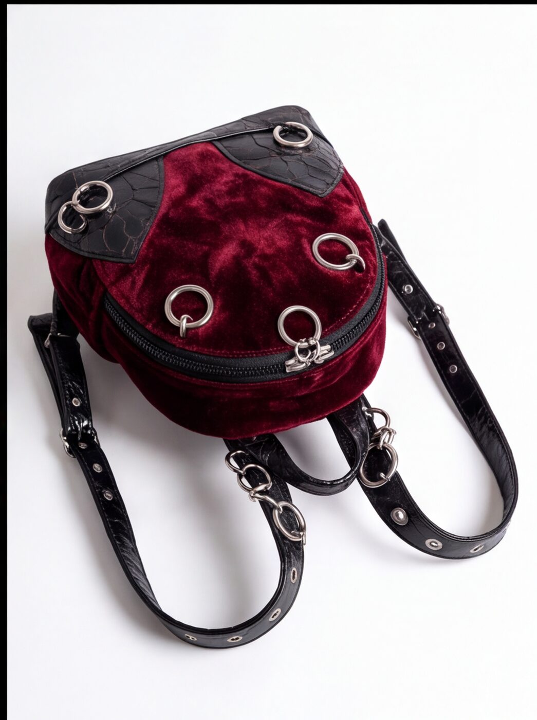Blood Velvet Ringpack angle 4