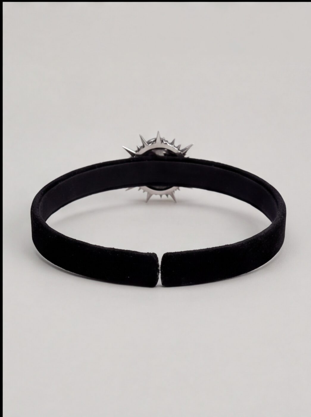 Thorn Rose Choker angle 3