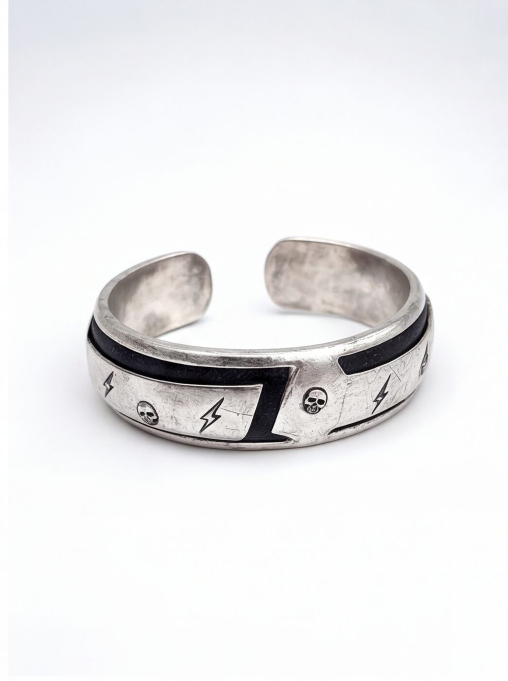 Sigil Band Ring angle 4