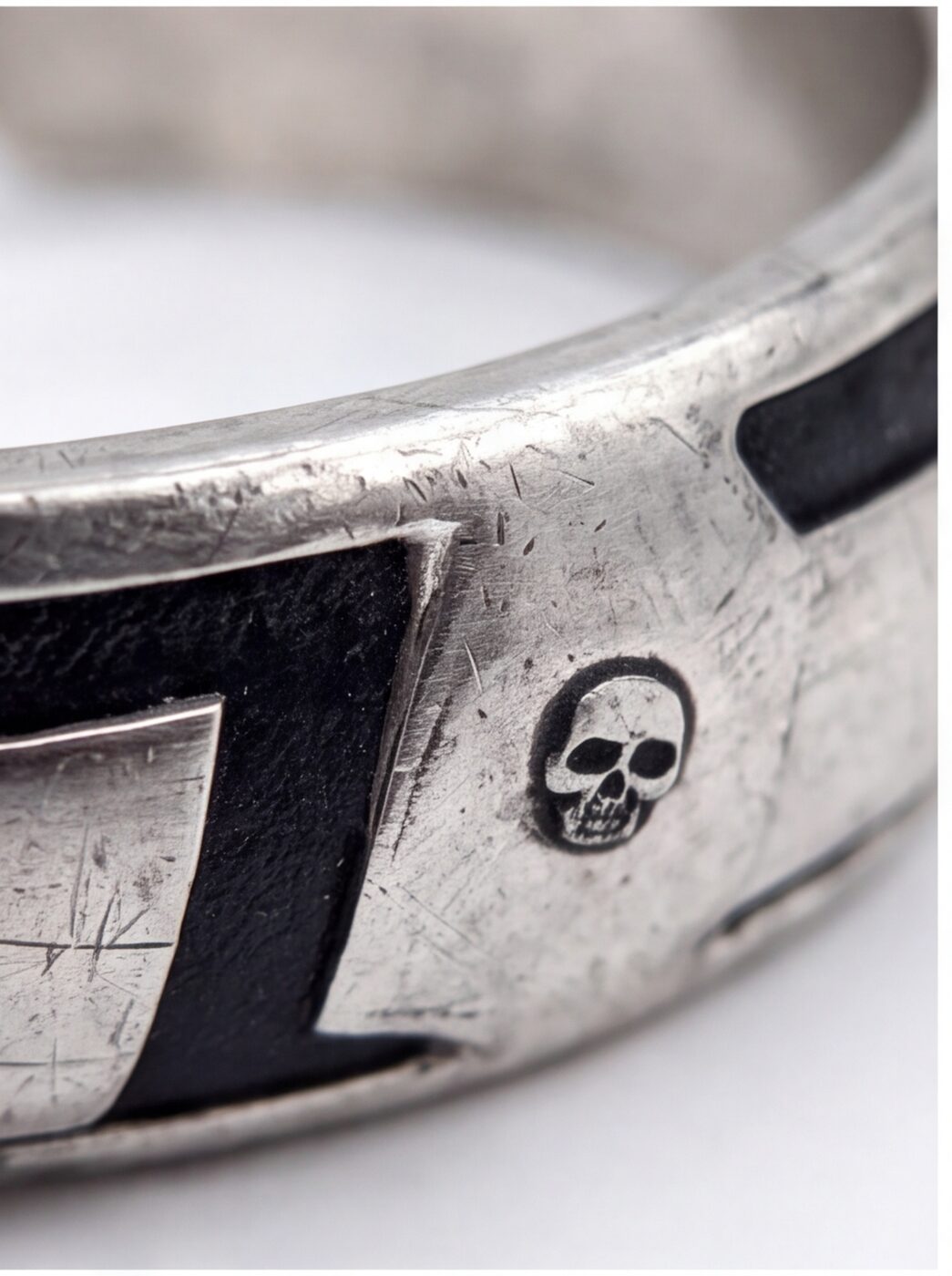 Sigil Band Ring angle 8