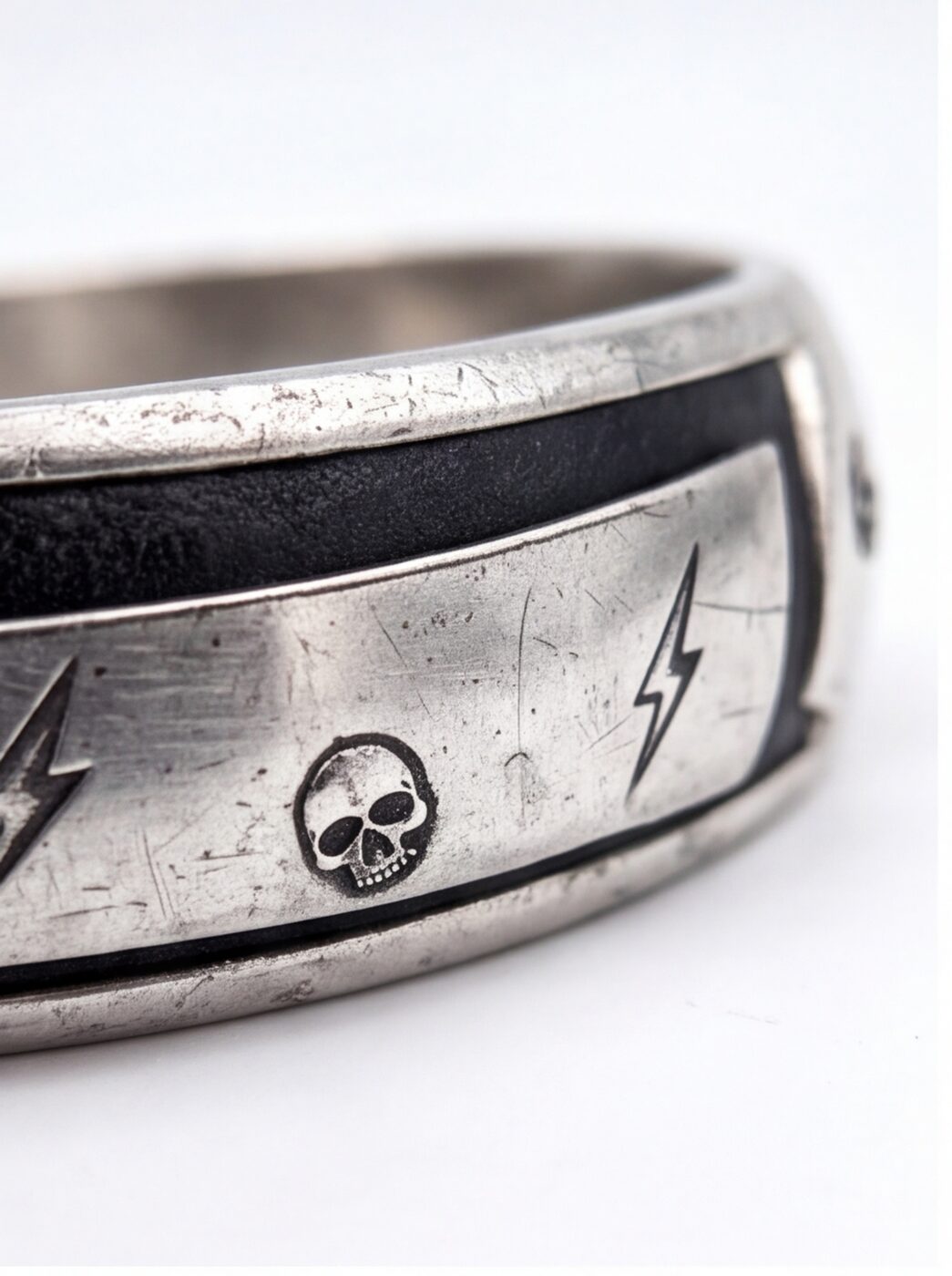 Sigil Band Ring angle 5